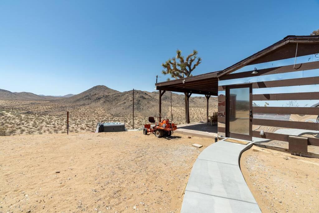The Invisible Wind Cabin- Joshua Tree Amazing View Yucca Valley Extérieur photo