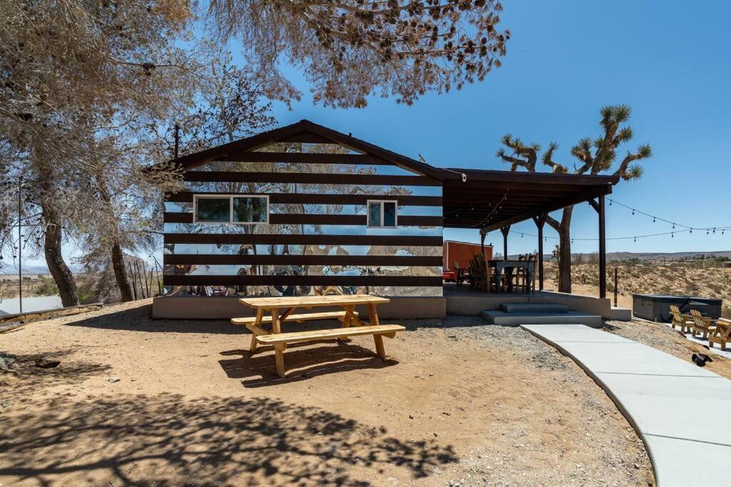 The Invisible Wind Cabin- Joshua Tree Amazing View Yucca Valley Extérieur photo